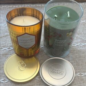 Yankee Candle Green and Bellevue Gold Scented Candle Set